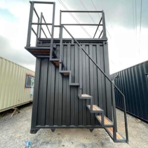 Customize 40ft shipping container made into luxurious 1 bedroom. Great for airbnb. Roof top deck - Image 4