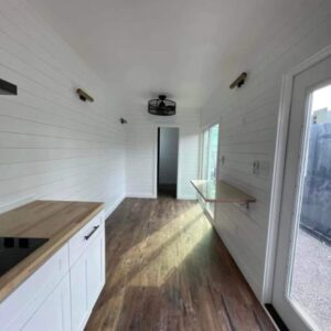 Customize 40ft shipping container made into luxurious 1 bedroom. Great for airbnb. Roof top deck - Image 2